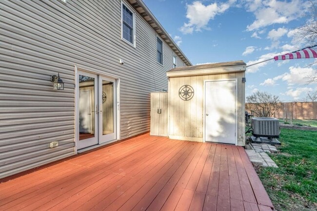 Building Photo - 618 Park Ridge Dr