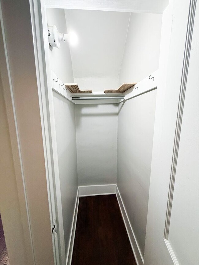 Building Photo - COMING SOON! 2b 1.5 ba w basement, Lawn Care + Trash Included