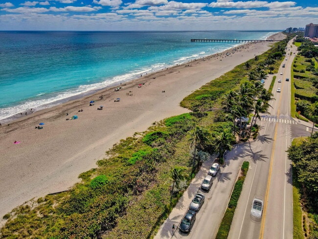 Building Photo - 805 Mainsail Cir