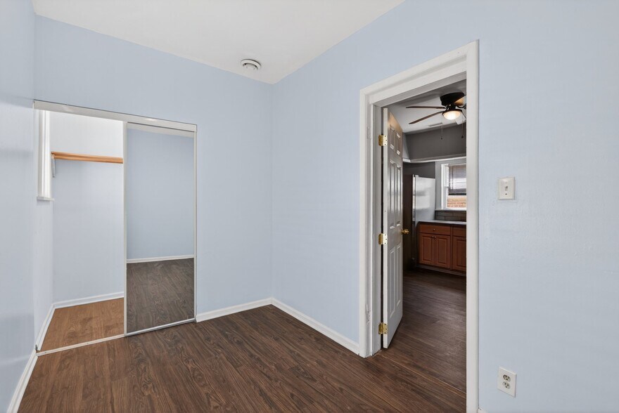 Building Photo - 4509 S Talman Ave