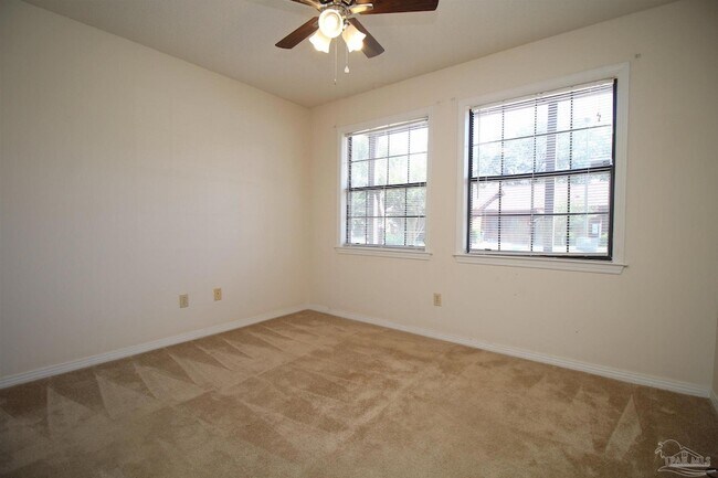 Building Photo - 2375 Sugartree Ave