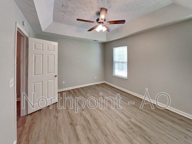 Building Photo - 6097 Camden Forrest Dr