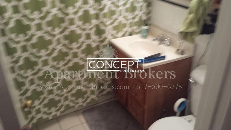 Building Photo - 361 Faneuil St