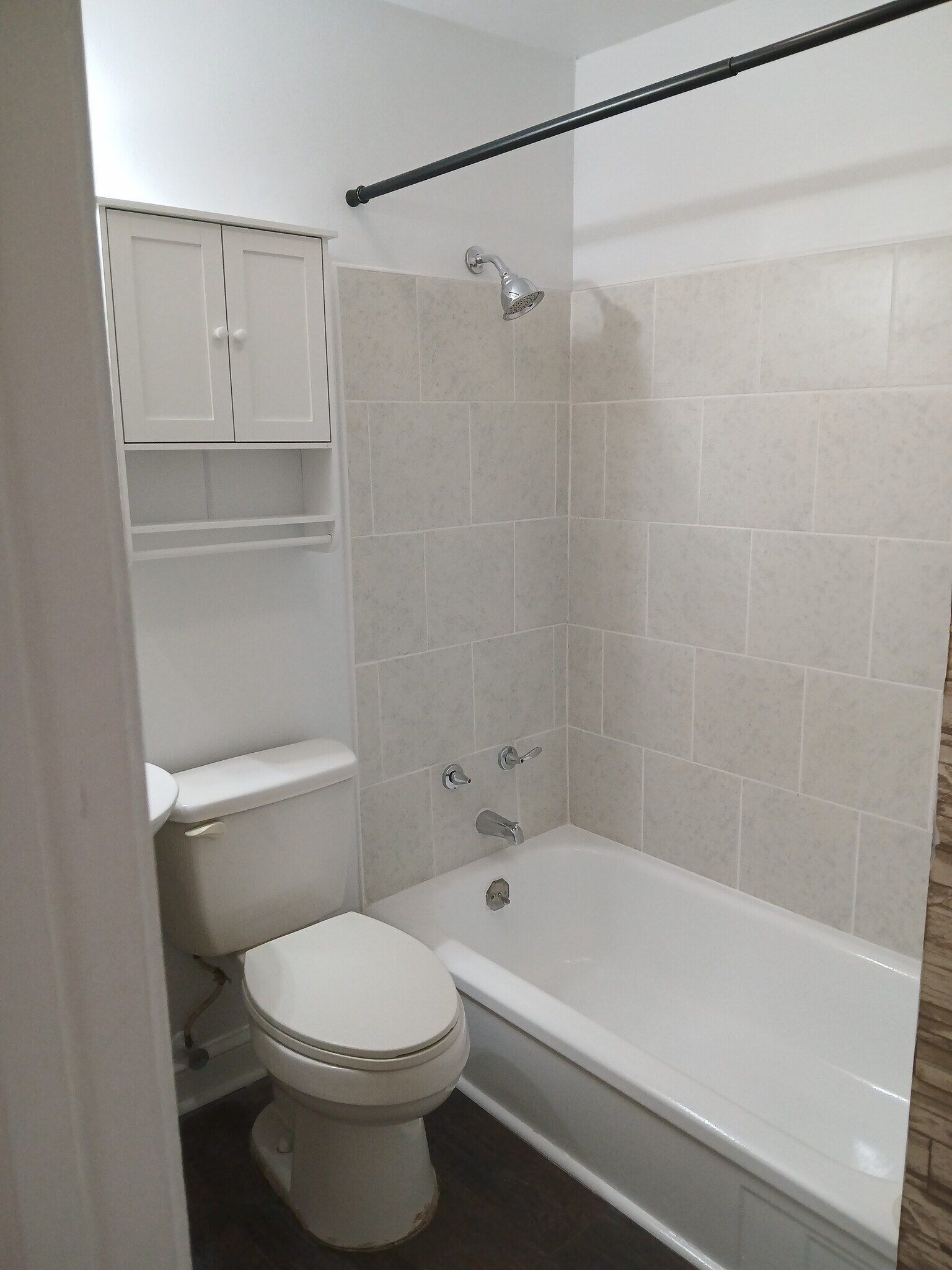 Building Photo - 1625 Mansfield St