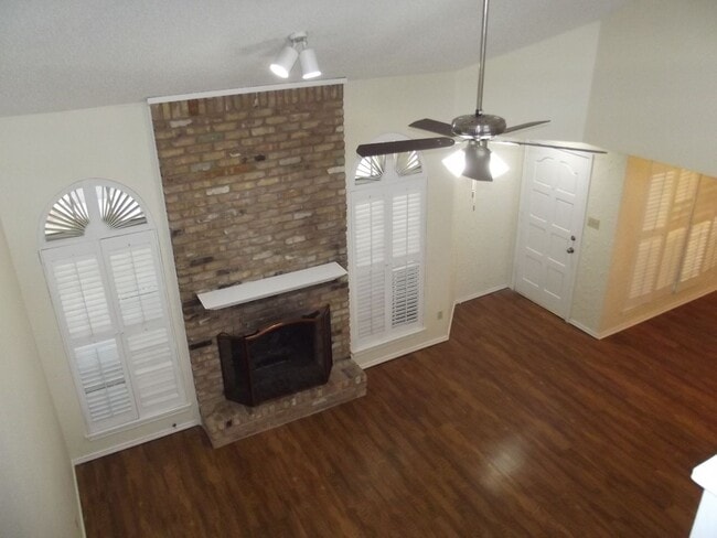 Building Photo - 2/2/2 Townhouse in Southwest Lubbock