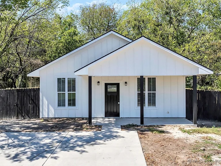 Primary Photo - 225 A St SW