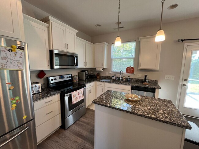 Building Photo - 5040 W Chandler Heights Dr