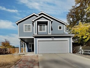 Building Photo - 720 Ancestra Dr