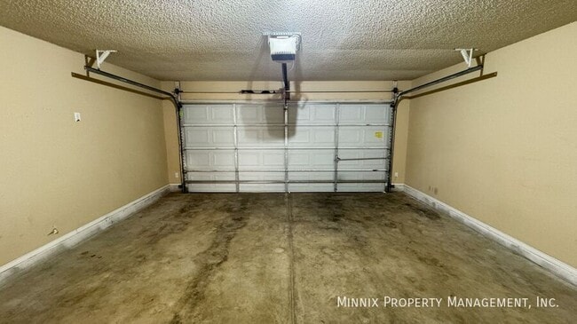 Building Photo - 7514 Paris Ave