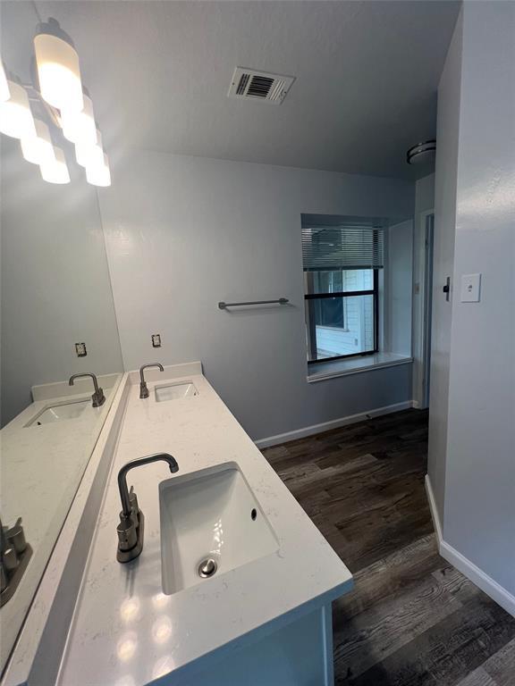 Building Photo - 1401 River Oak Dr