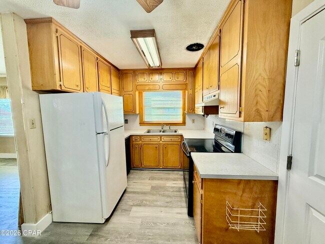 Building Photo - 3113 W 20th Ct
