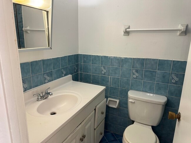 Building Photo - 1119 Goldenrod Rd