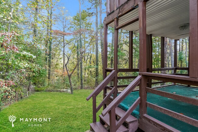 Building Photo - 5323 Dixieland Rd
