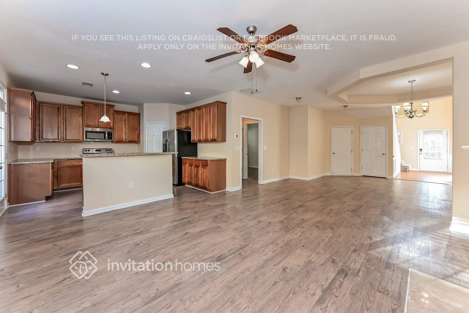 Building Photo - 5519 Chatham Cir NW