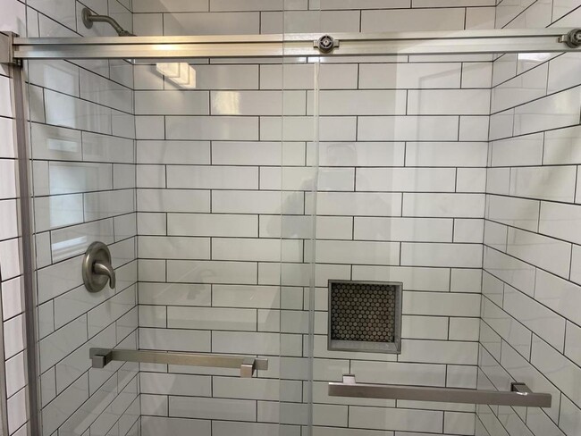 Building Photo - 2955 Columbia St