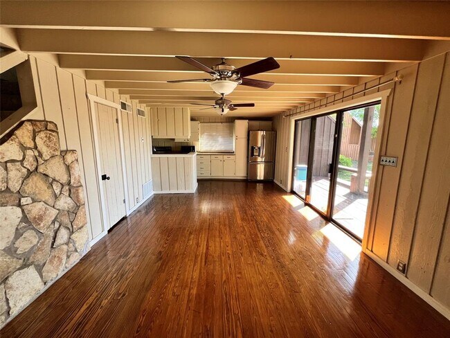 Building Photo - 128 Topspin Cir