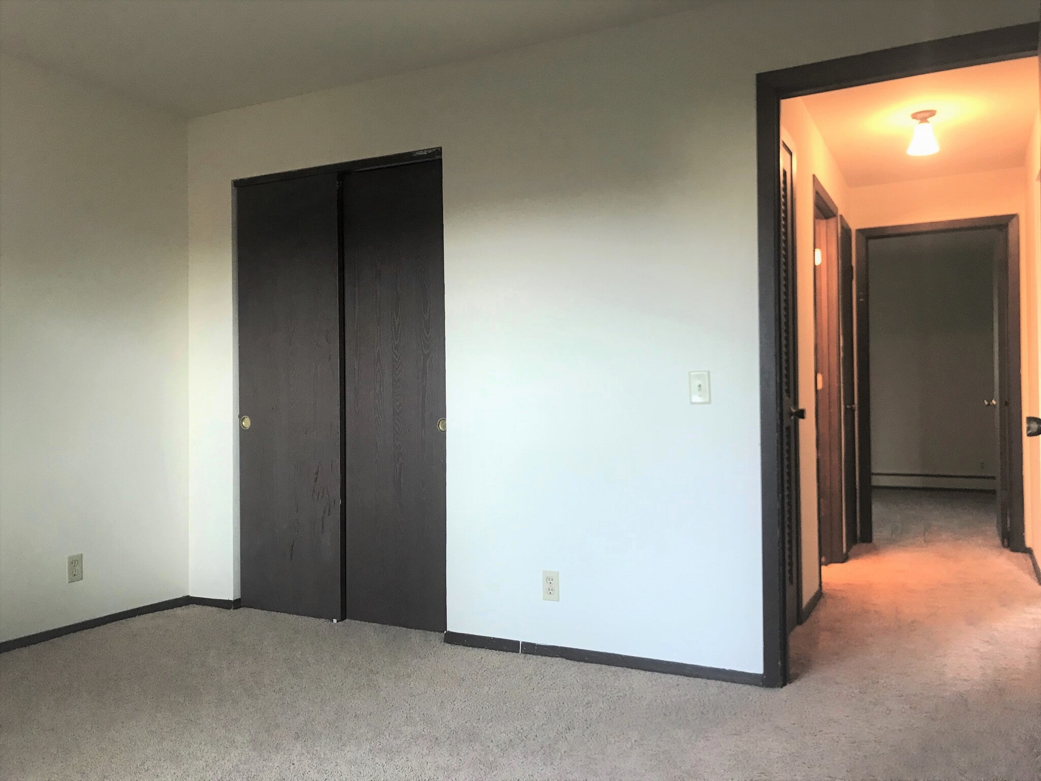 Building Photo - 2355 Chalet Gardens Rd