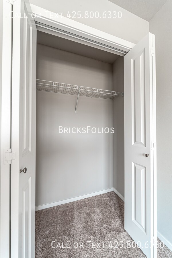 Building Photo - 4245 Pronghorn Pl