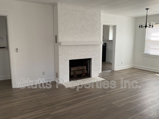 Building Photo - 3810 Co Rd 47
