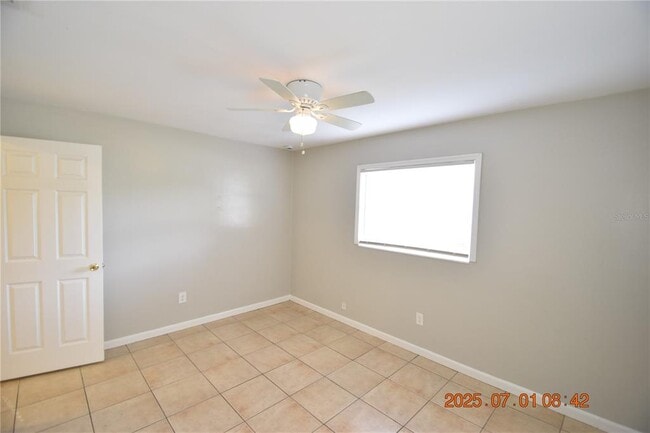 Building Photo - 818 49th Ave N