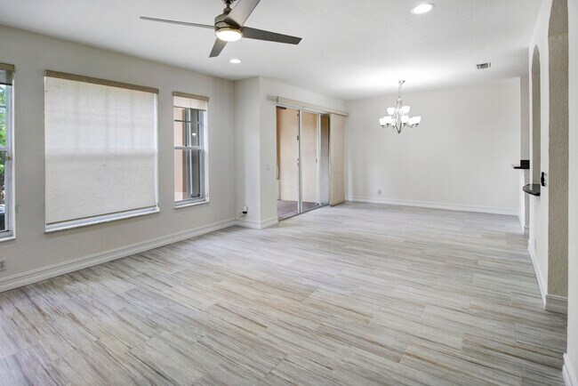 Building Photo - 5794 NW 119th Terrace