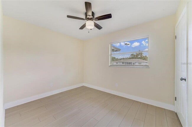 Building Photo - 30 W Hammon Dr