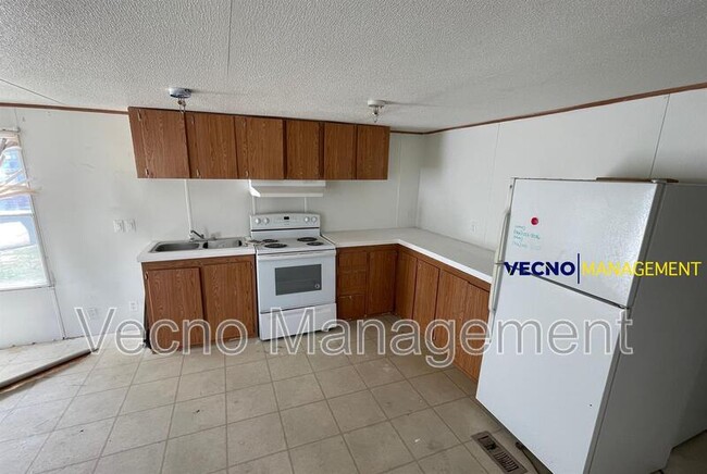 Building Photo - 4040 SW Military Dr