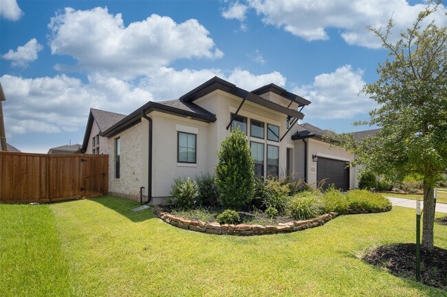 Building Photo - 27427 Gardinia Ridge Dr