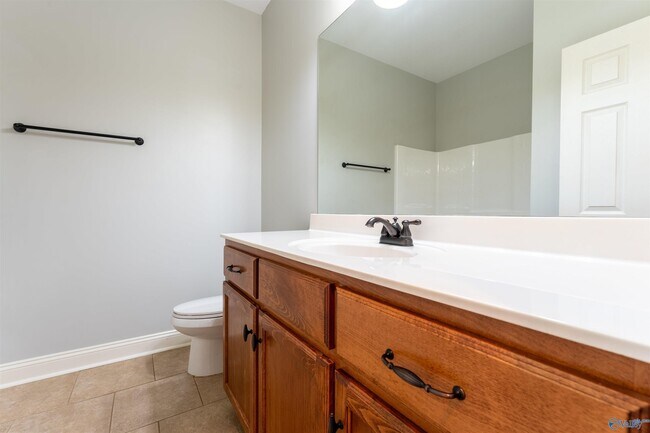 Building Photo - 525 W Mossyleaf Dr SW