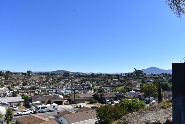 Building Photo - Modern 3 Bedroom 2 Bath Home, San Diego (92114)