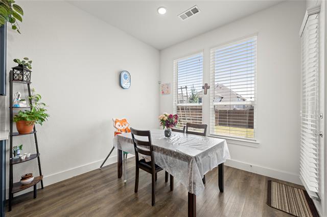 Building Photo - 1128 Superbloom Ave