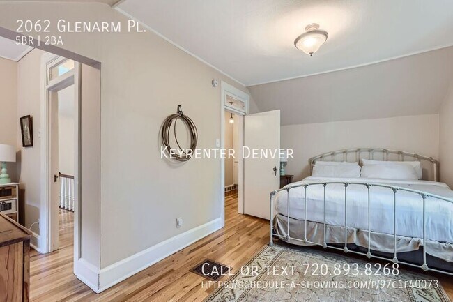 Building Photo - Charming Victorian Home in Downtown Denver...