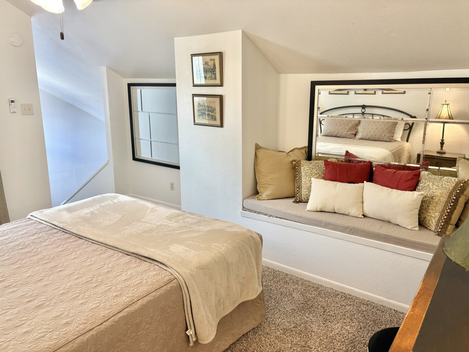 Building Photo - 941 Navidad St