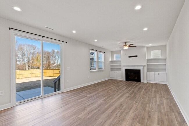 Building Photo - **Beautiful Wendell Falls Home 3/2.5 with Office, Loft & Fenced in Yard**