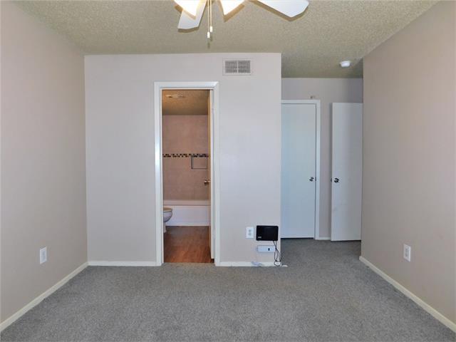 Building Photo - 218 N Texas Blvd