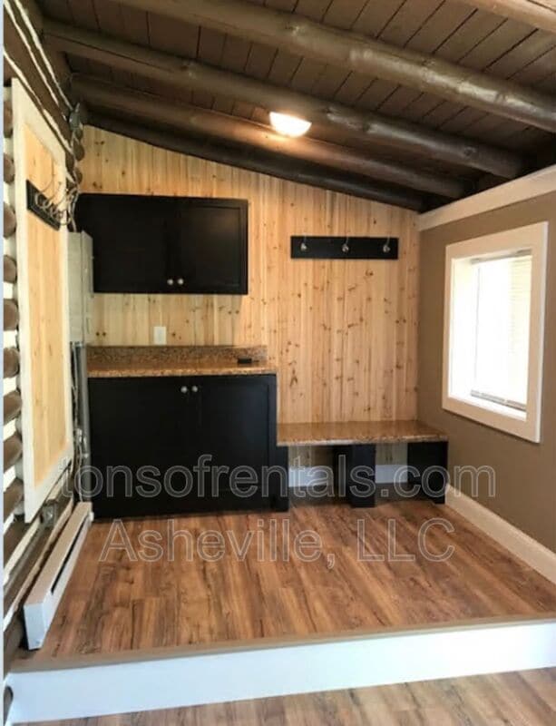 Building Photo - 806 Orrs Camp Rd