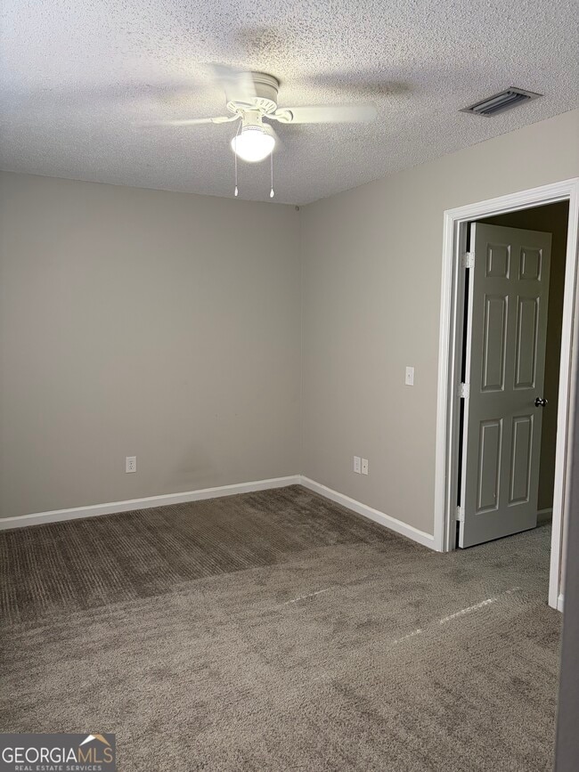 Building Photo - 724 Morningside Ln