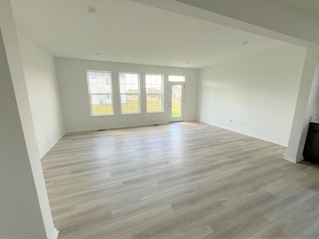 Building Photo - 218 Rhinebeck Wy