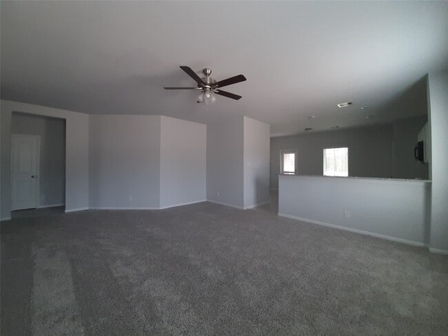 Building Photo - 5855 Strawflower Ln
