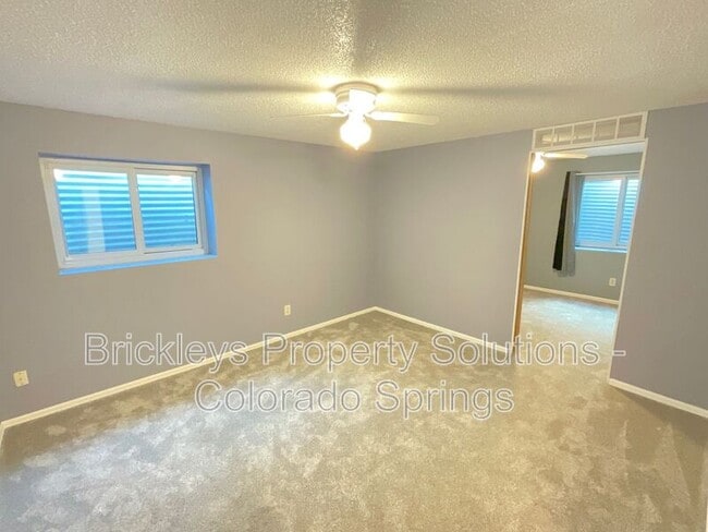 Building Photo - 4375 Cassidy St