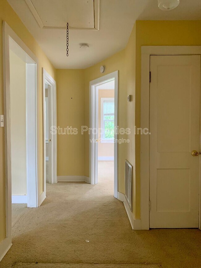 Building Photo - 1611 Southern Blvd