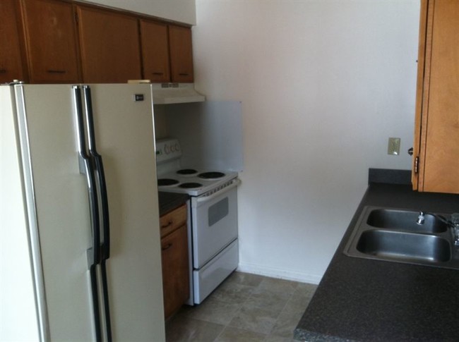 Building Photo - 2 br, 1 bath Apartment - Capital Landings