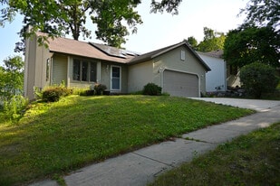 Building Photo - 6214 Adobe Way