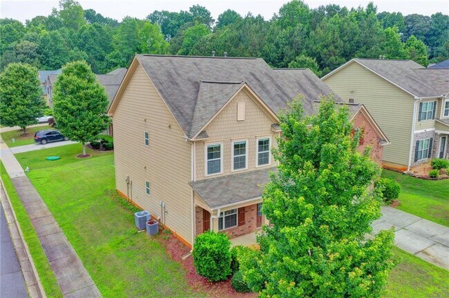 Building Photo - 4228 Woods Creek Ln