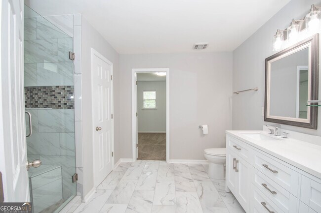 Building Photo - 179 Scenic Hills Dr