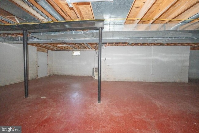 Building Photo - 205 Pennswood Rd