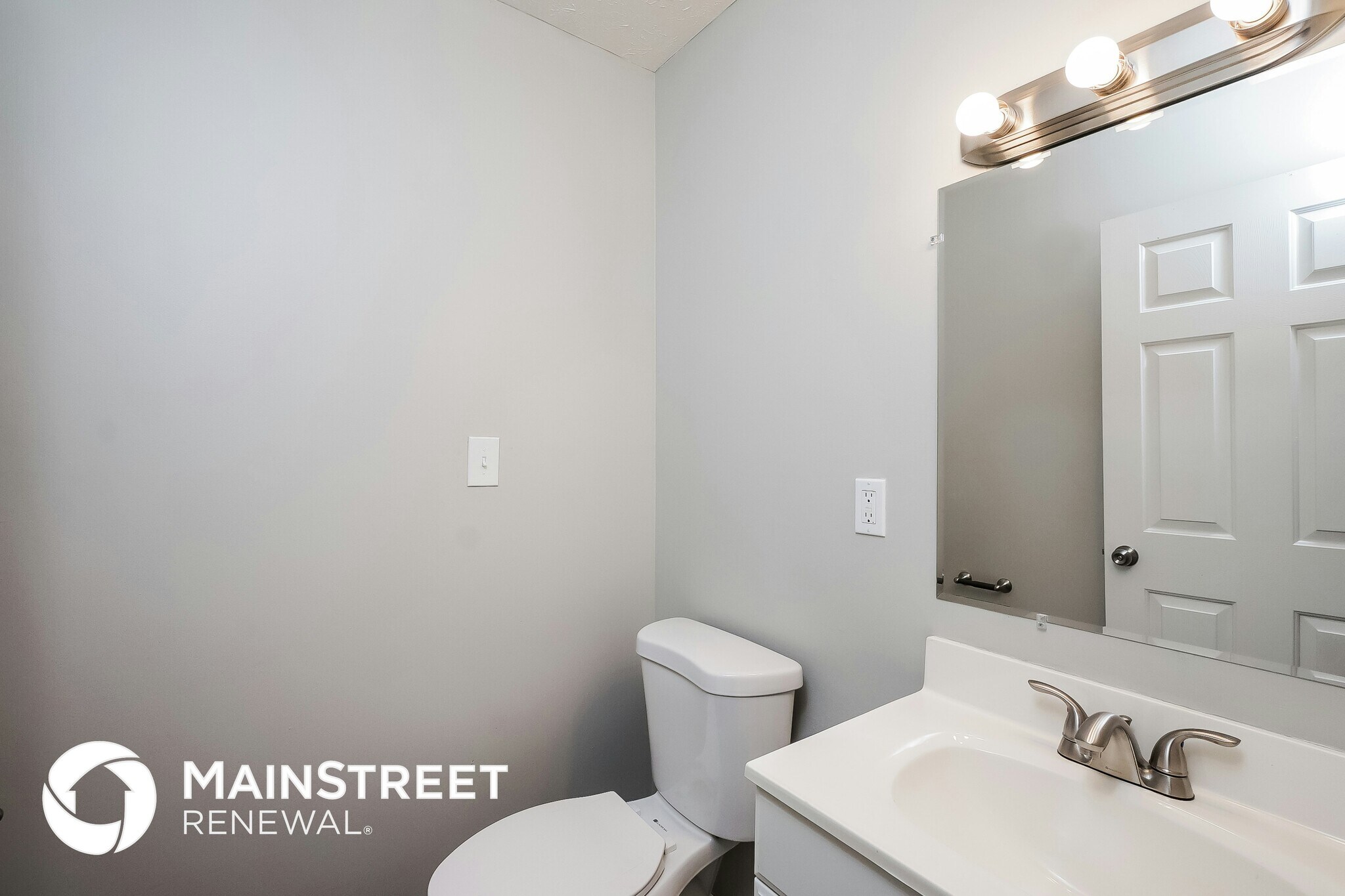 Building Photo - 3600 Ember Cir