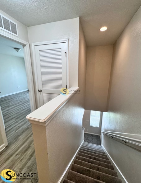 Building Photo - 8329 Homeport Ct