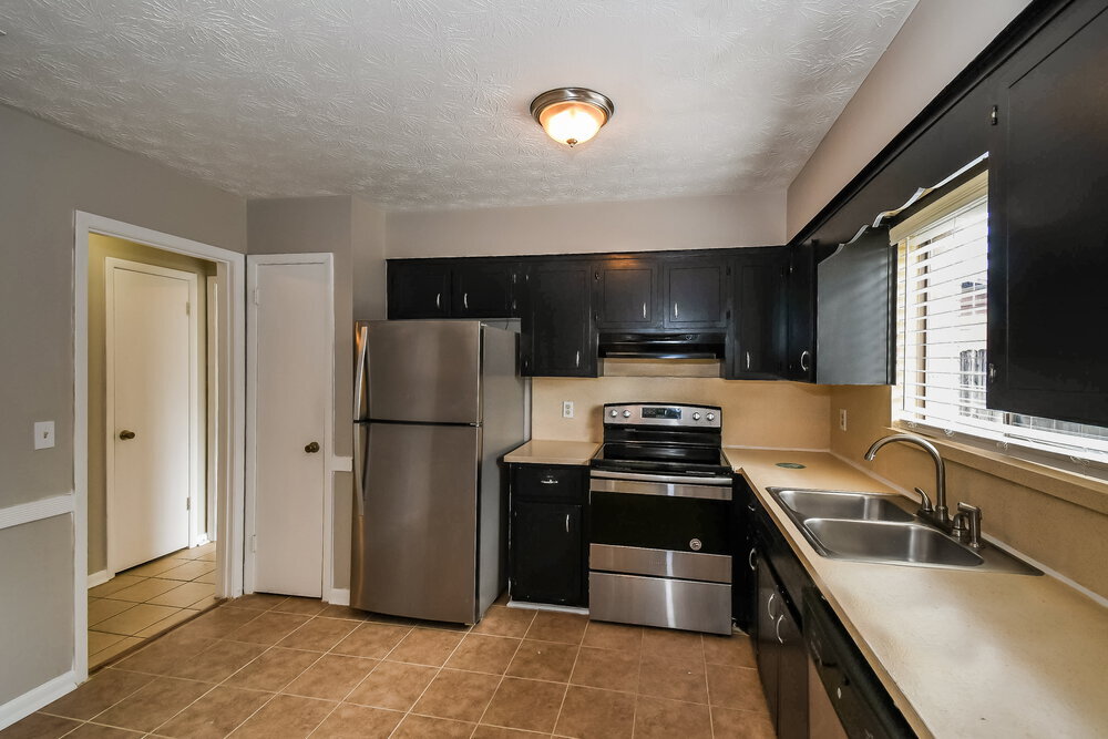 Building Photo - 3610 N Ride Dr
