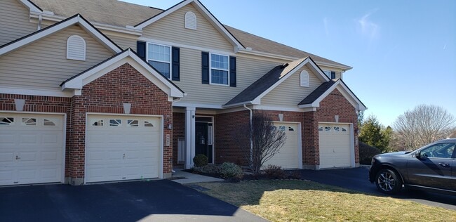 Building Photo - 4409 Straight Arrow Rd